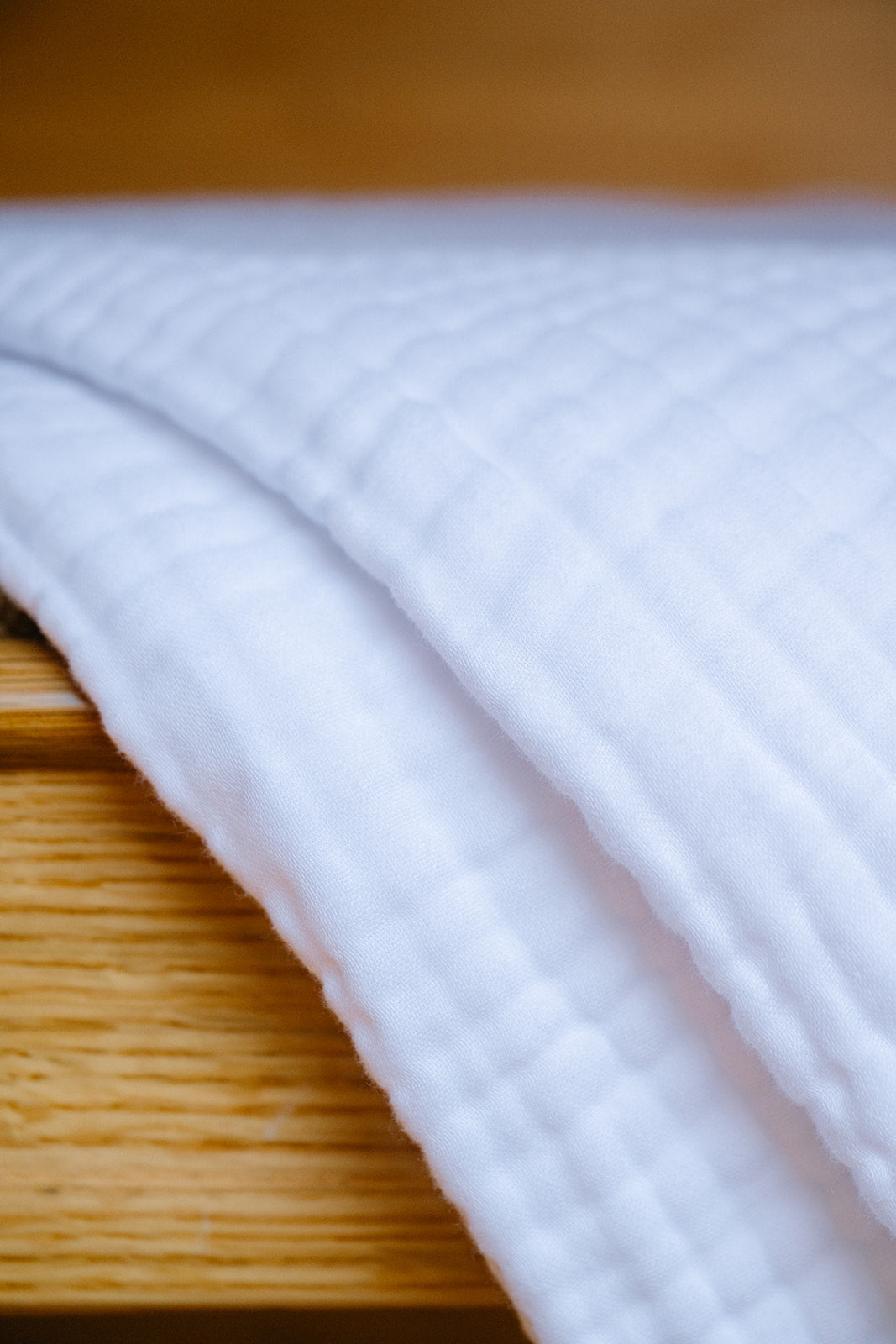 Snow Summer-Weight Organic Muslin Oversized Throw Blanket Adult Organic Cotton Muslin Blanket Gray Heron