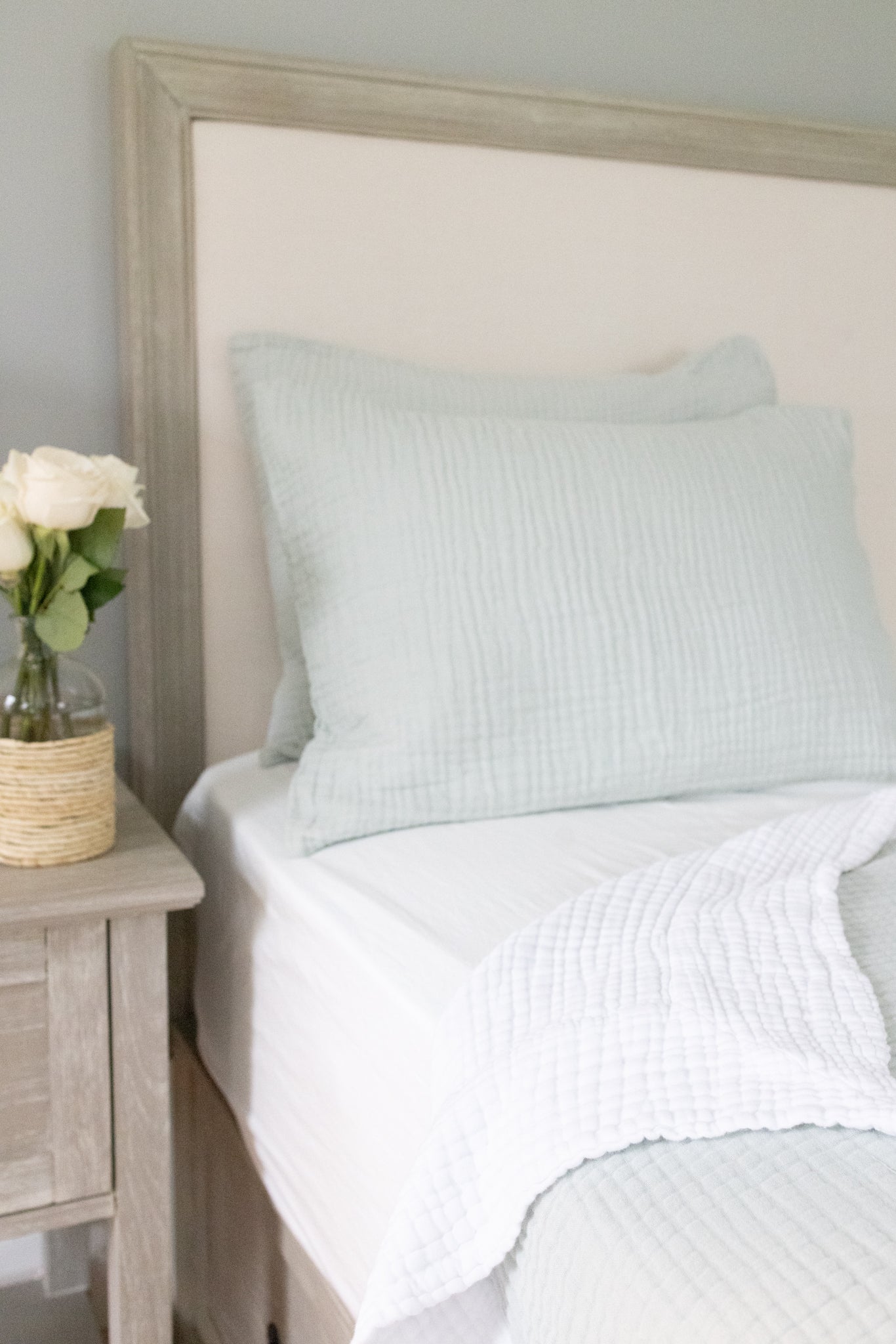 Glacial Sage & Snow All-Season Organic Muslin Queen Blanket Adult Organic Cotton Muslin Blanket Gray Heron
