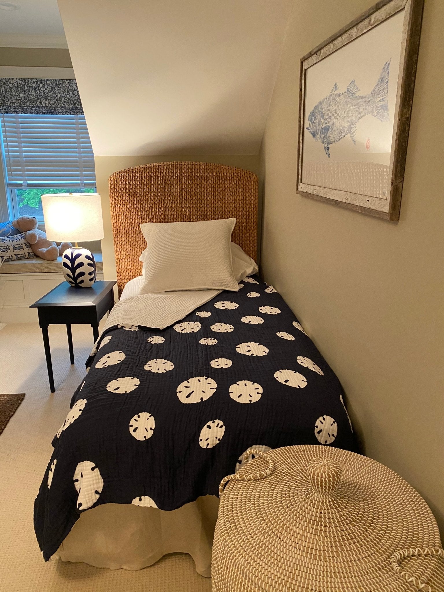 Sand Dollar Navy All-Season Organic Muslin Twin Blanket Organic Cotton Muslin Blanket Gray Heron Sand Dollar Navy