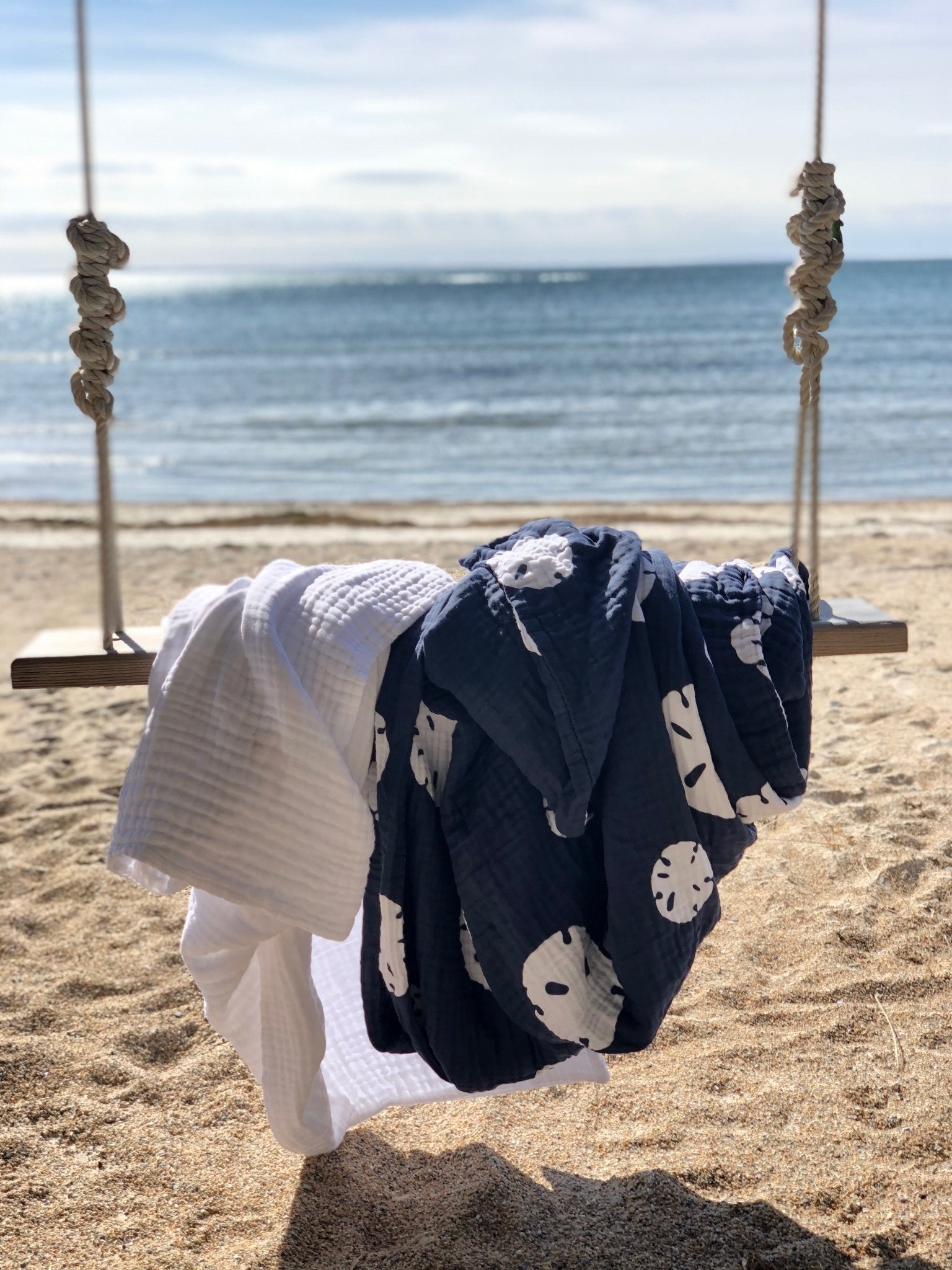 Sand Dollar Navy & Snow All - Season Organic Muslin Throw Blanket - Gray Heron