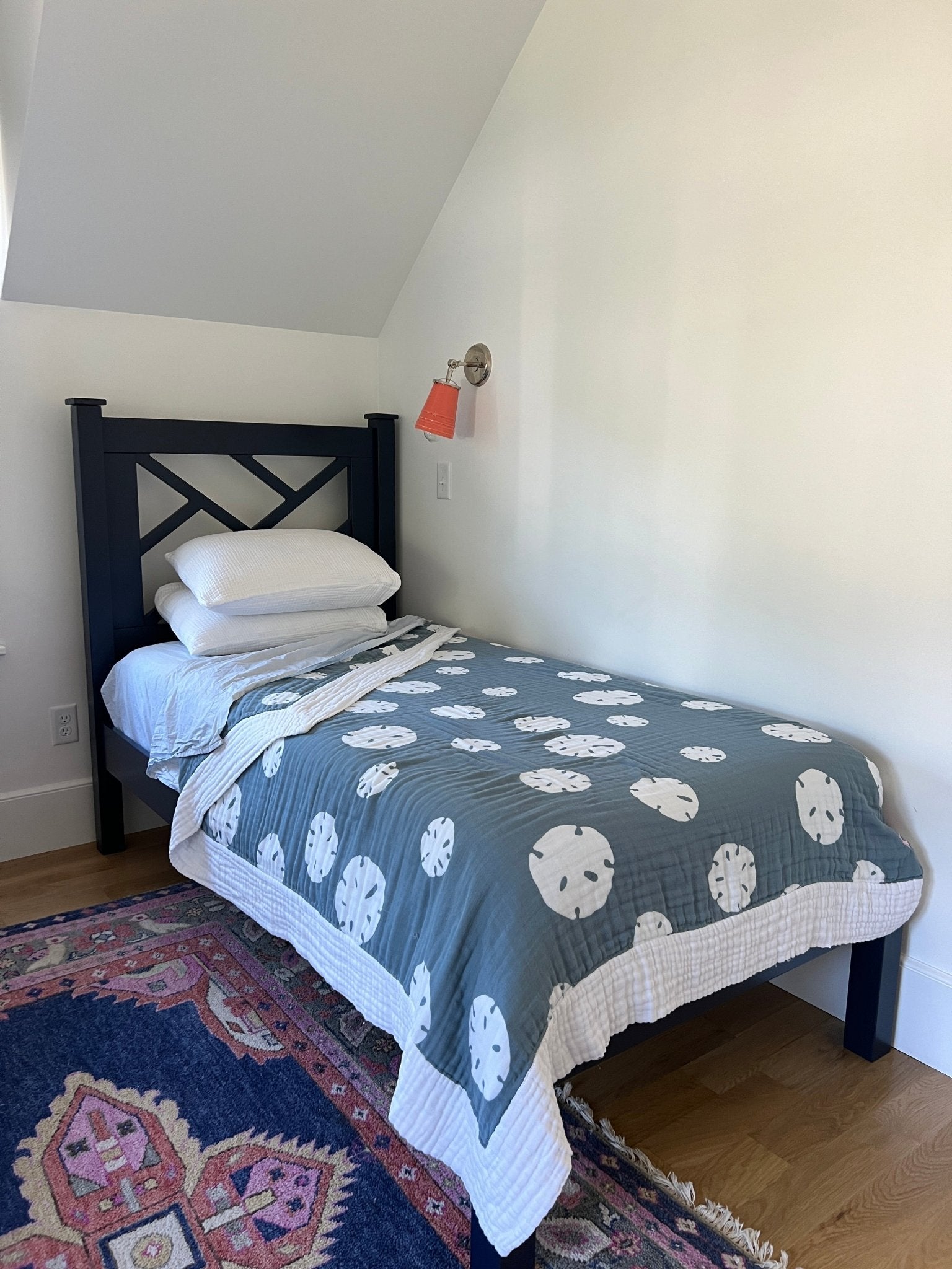 Sand Dollar Slate All-Season Organic Muslin Twin Blanket Organic Cotton Muslin Blanket Gray Heron