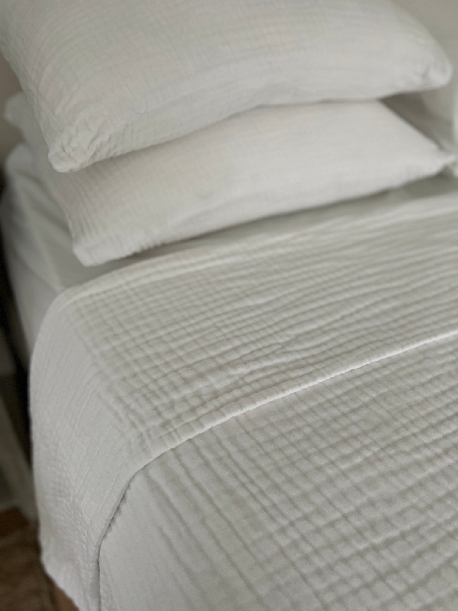 Snow Summer-Weight Organic Muslin Queen Blanket Adult Organic Cotton Muslin Blanket Gray Heron