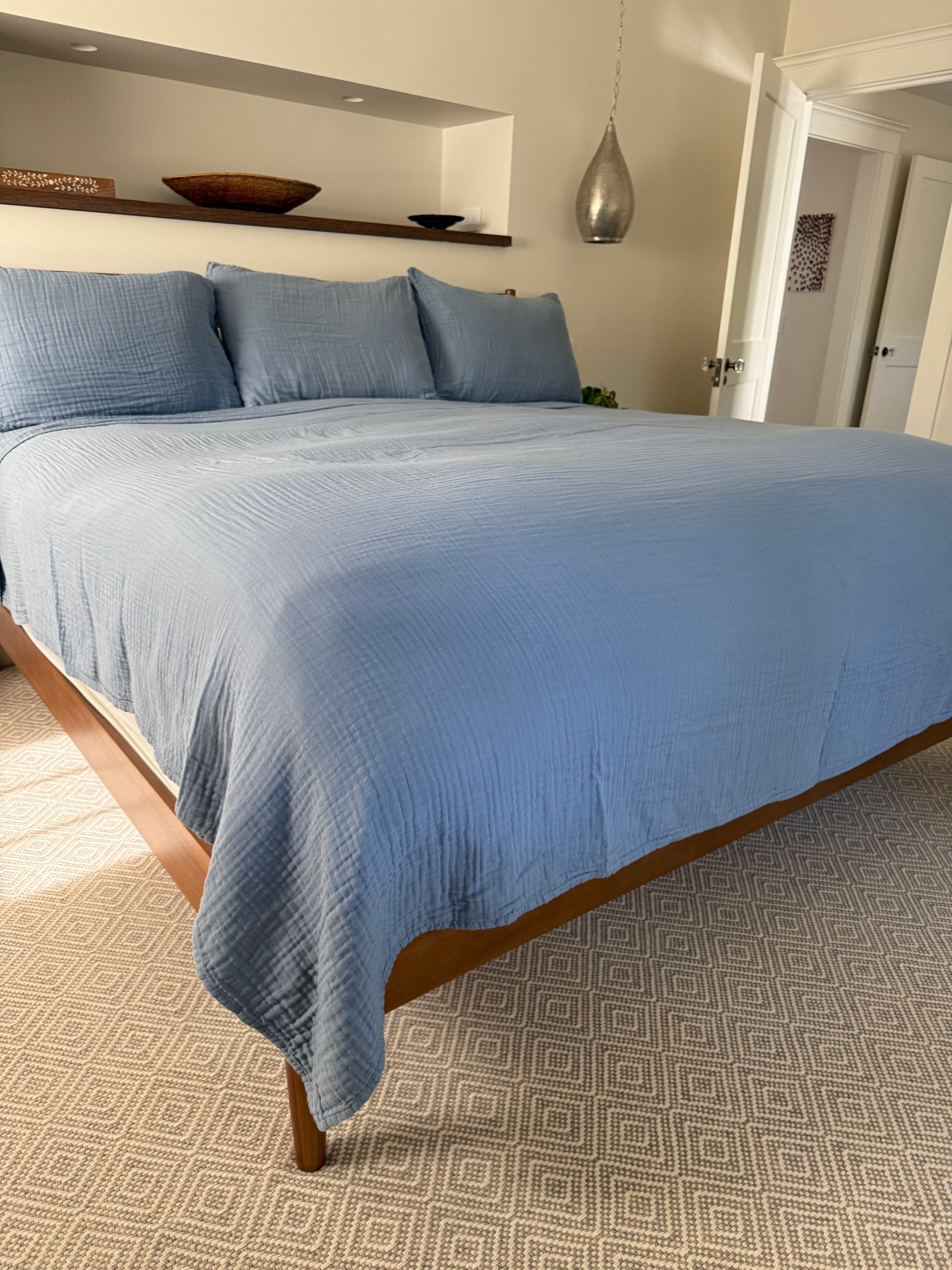 Lake Summer-Weight Organic Muslin King Blanket Adult Organic Cotton Muslin Blanket Gray Heron