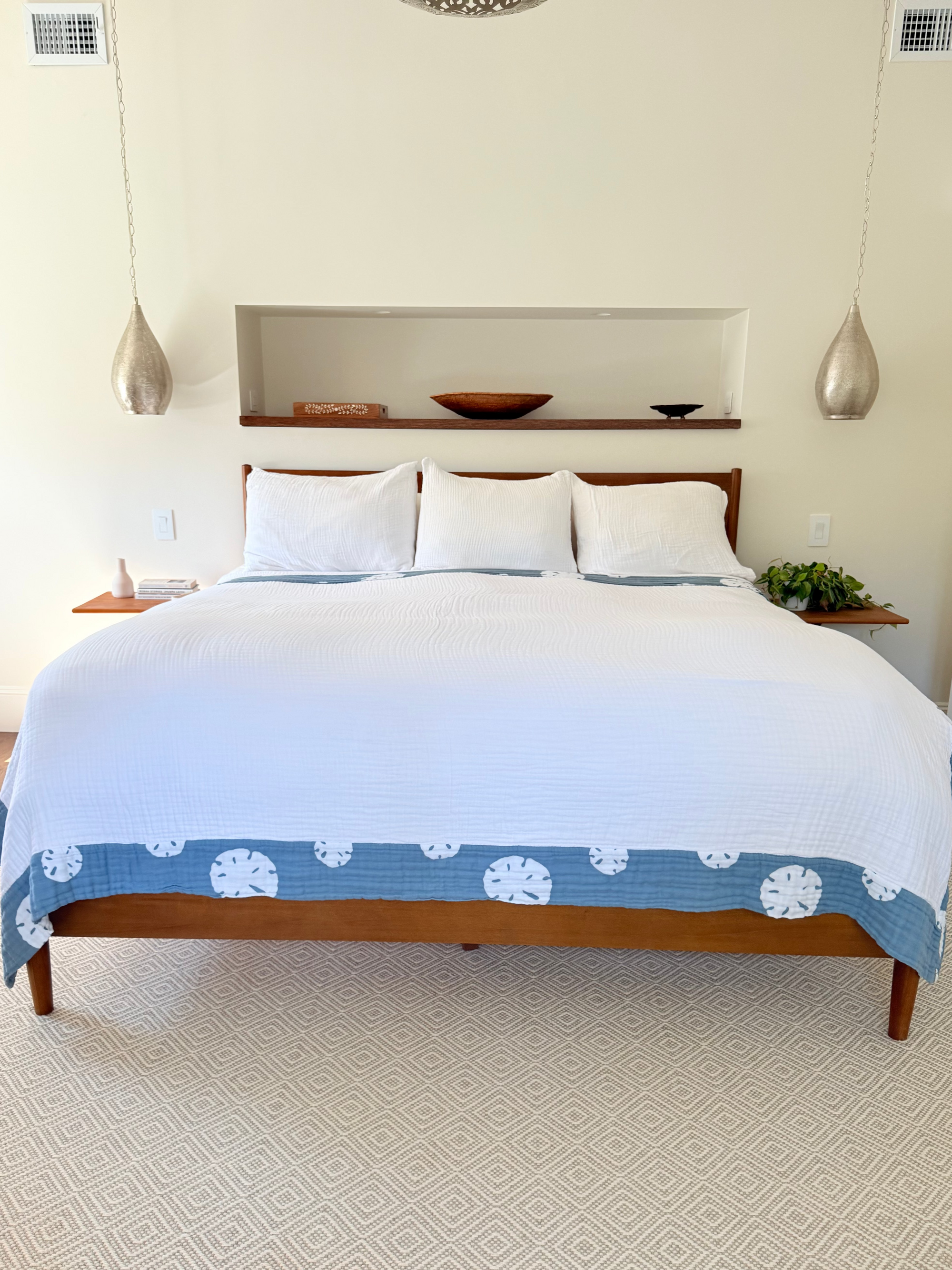 Sand Dollar and Slate All-Season Organic Muslin King Blanket Adult Organic Muslin Blanket Gray Heron