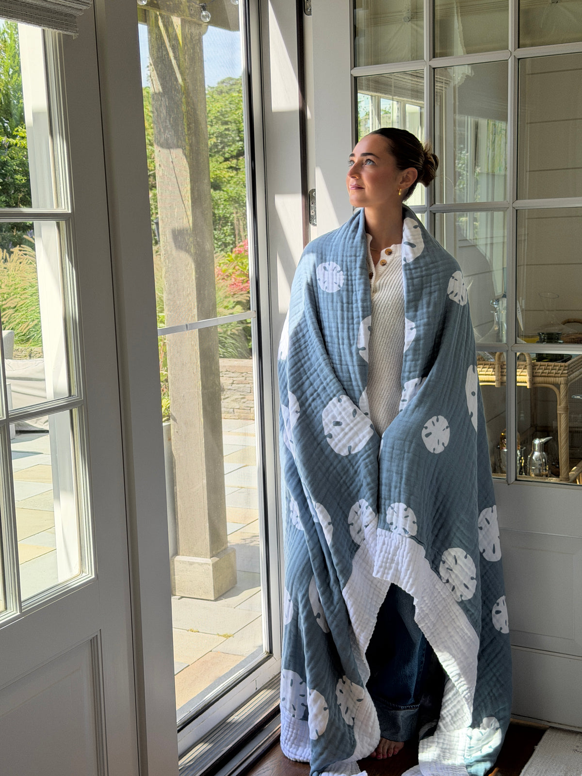 Organic Muslin All-Season Oversized Throw Blanket – Sand Dollar Slate & Snow Organic Cotton Muslin Blanket Gray Heron