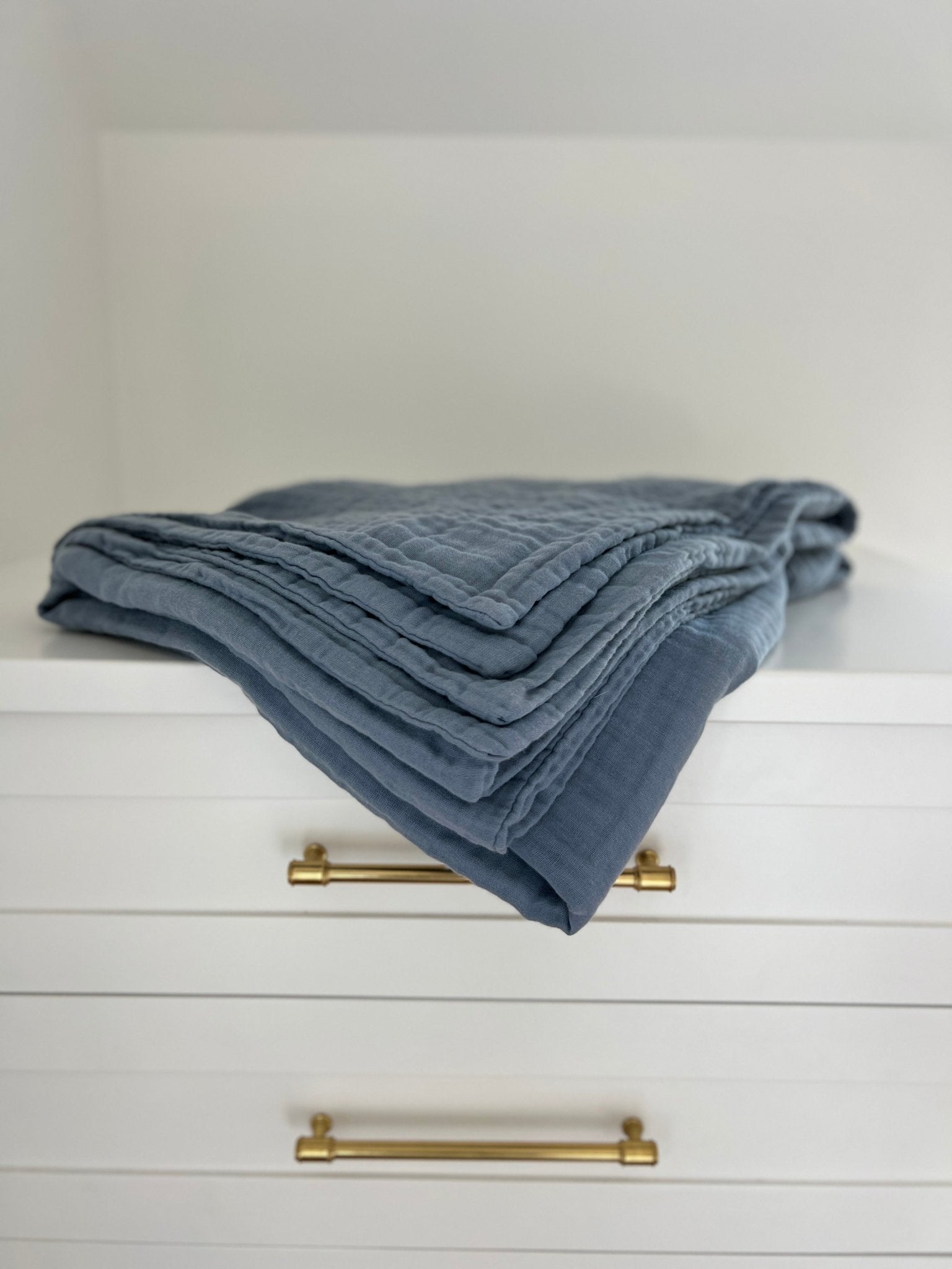 Lake All - Season Organic Muslin Throw Blanket - Gray Heron