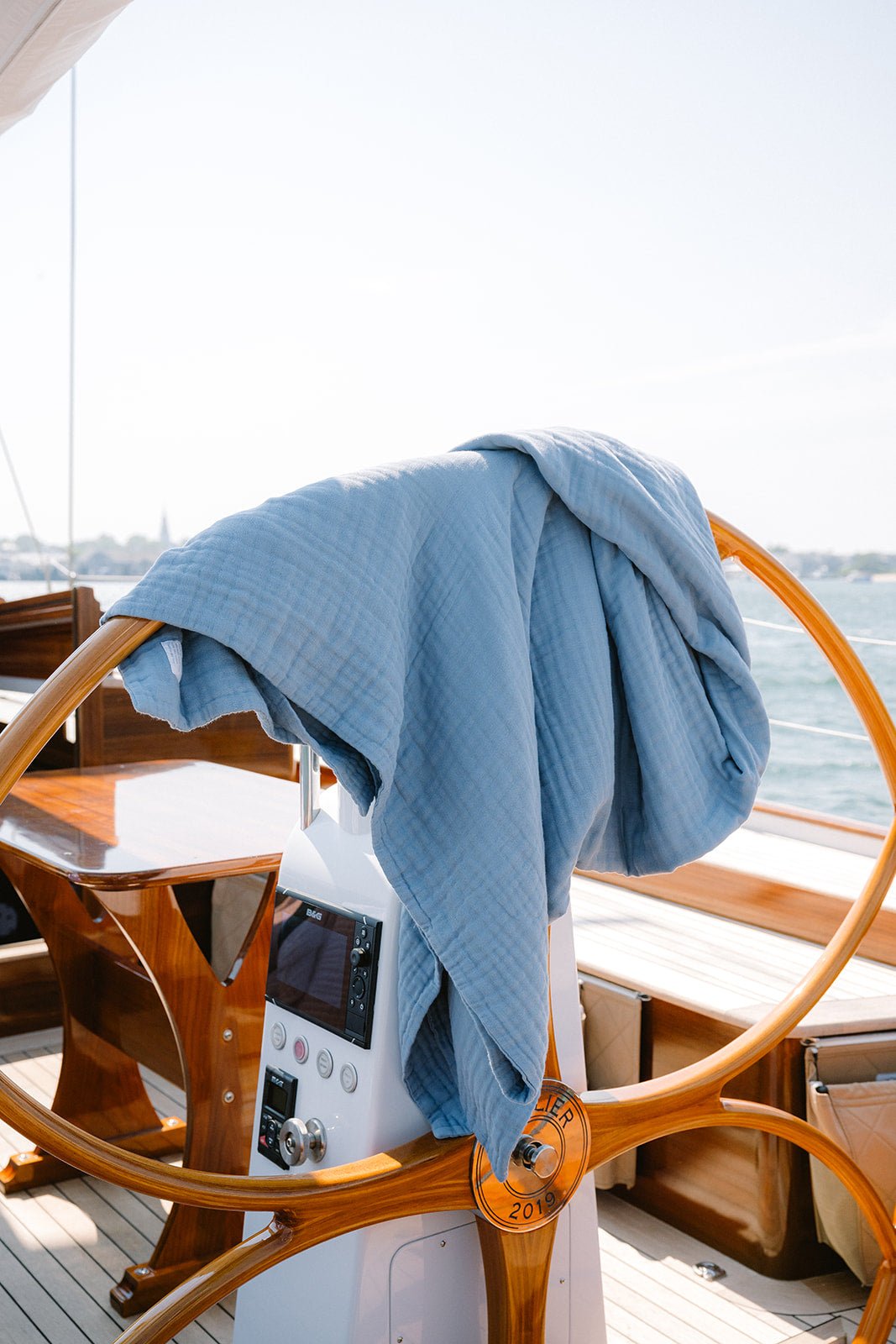 Organic Muslin All-Season Oversized Throw Blanket – Lake Organic Cotton Muslin Blanket Gray Heron