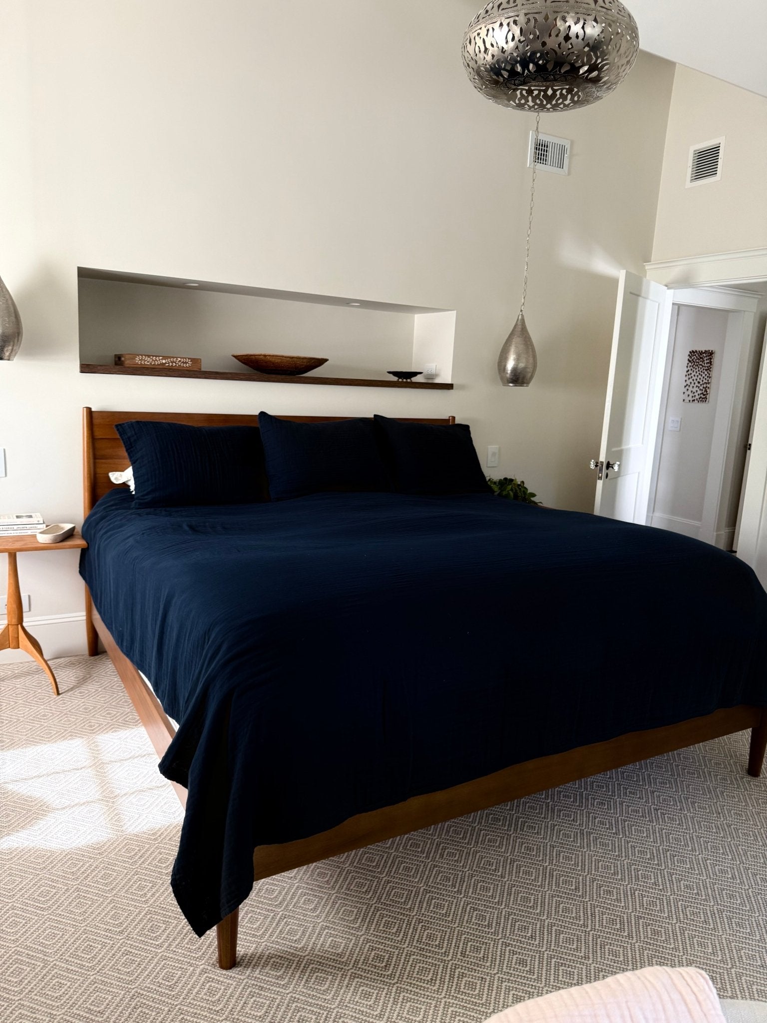 Organic Muslin Summer-Weight King Blanket – Navy Adult Organic Cotton Muslin Blanket Gray Heron