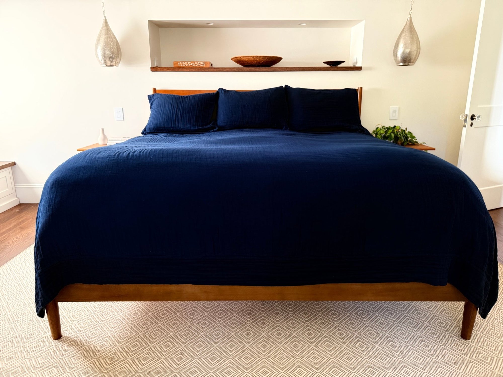 Organic Muslin Summer-Weight King Blanket – Navy Adult Organic Cotton Muslin Blanket Gray Heron