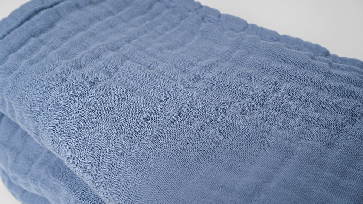 Organic Muslin Summer-Weight King Blanket in Lake Gray Heron