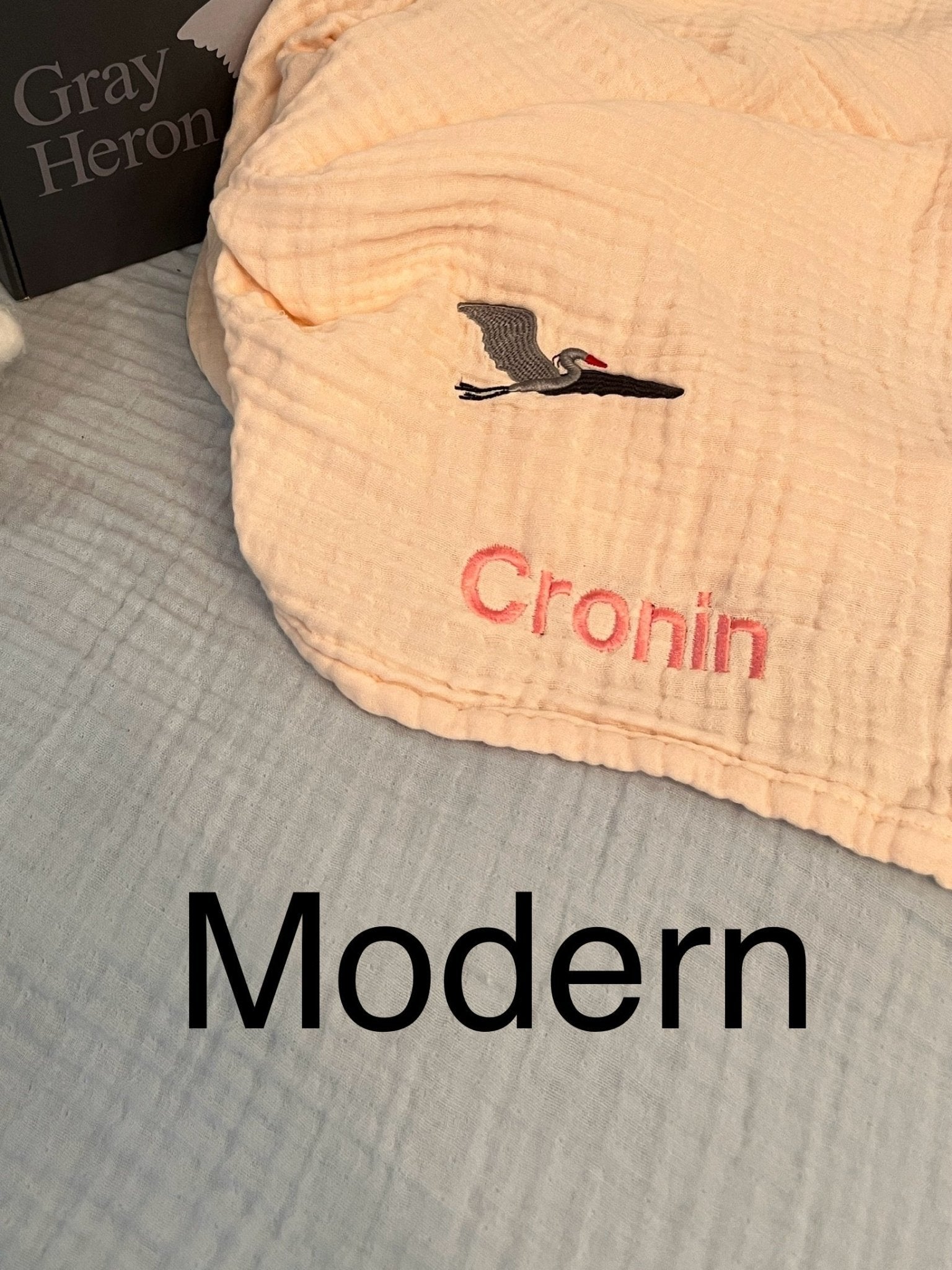 ORGANIC SUMMER-WEIGHT MINI STORK BLANKET WITH MONOGRAM - Gray Heron
